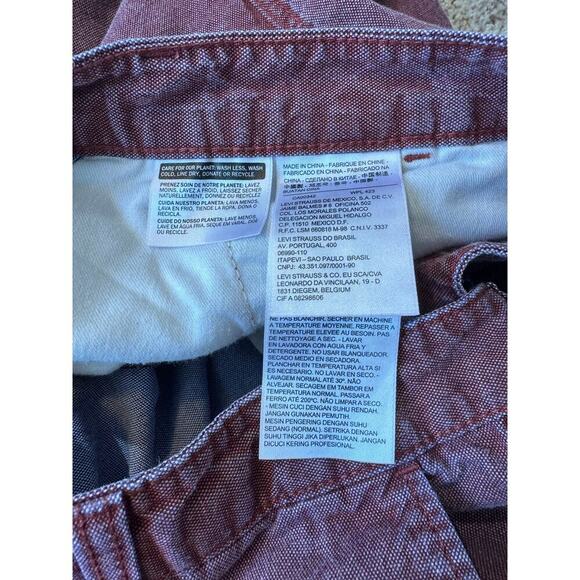 LEVIS Washed Red Denim Men's Shorts, Size 38, flat front chino - Picture 8 of 9